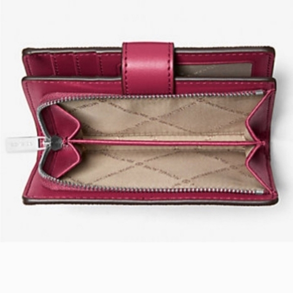 NWT Michael Kors Jet Set Raspberry Tote, Wallet, and Martini Keychain Set - Picture 5 of 6